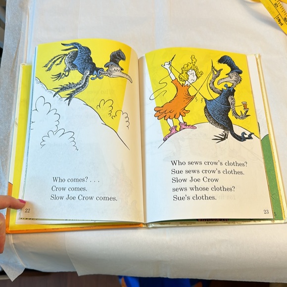 🎉2/15.00🎉 Fox in Socks , Dr Seuss , rare find, cover top shown, pages clean - Picture 12 of 14